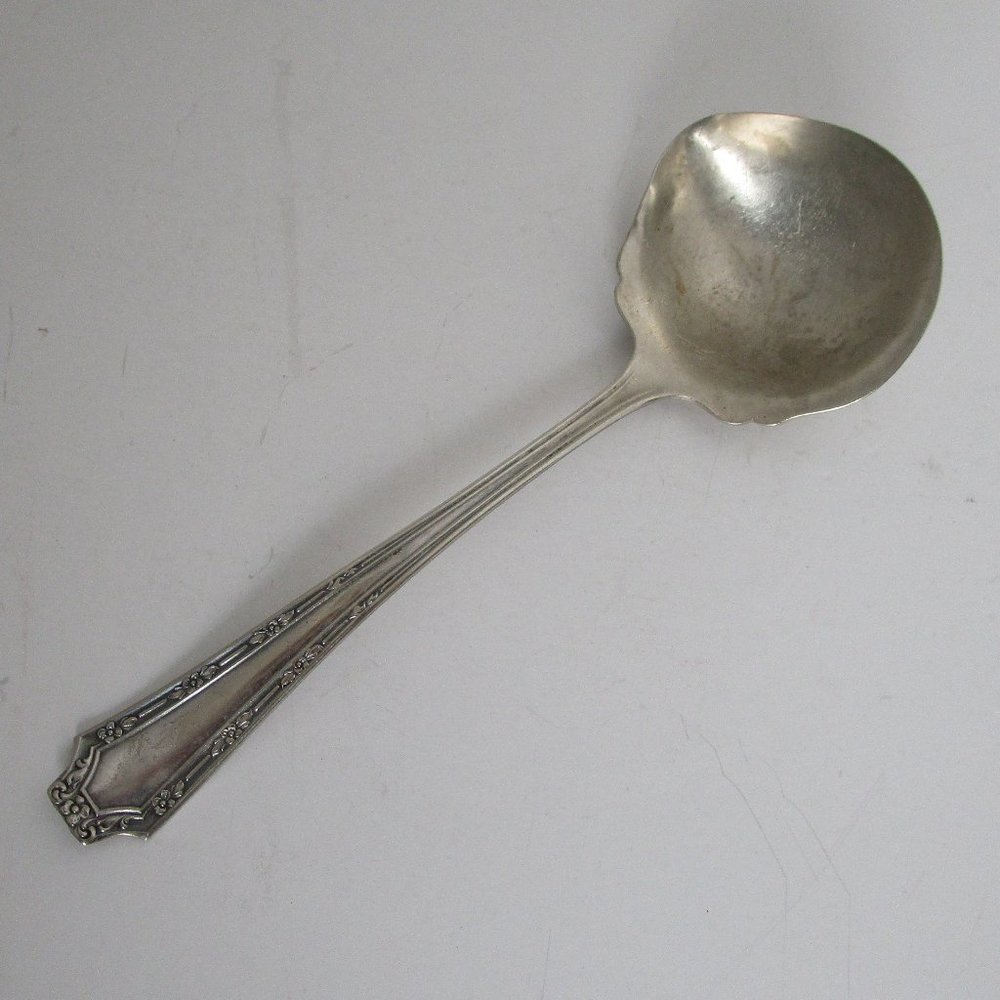 antique 1915 Fairfield silver plated ladle